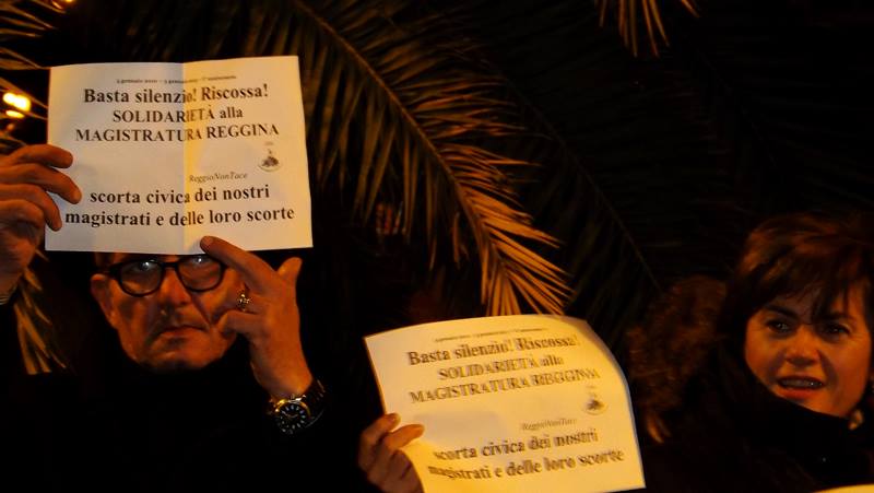 5 anni dopo a piazza Castello scoppia non una bomba ma la coscienza di&nbsp;ReggioNonTace