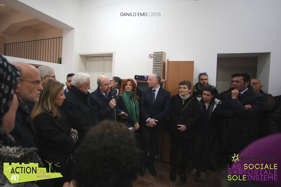 Sole insieme: il laboratorio sartoriale aperto a Reggio in un bene&nbsp;confiscato