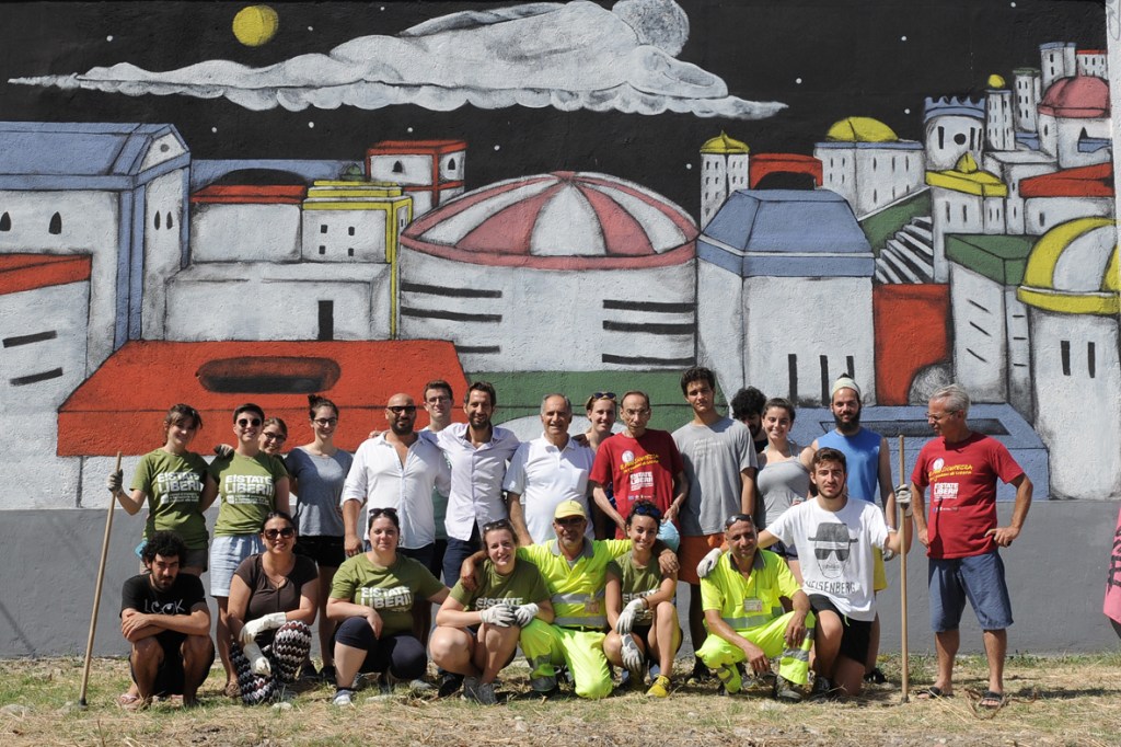 La piazza di Gianluca Congiusta a Siderno (Rc): stasera l’inaugurazione e il concerto dei Marvanza