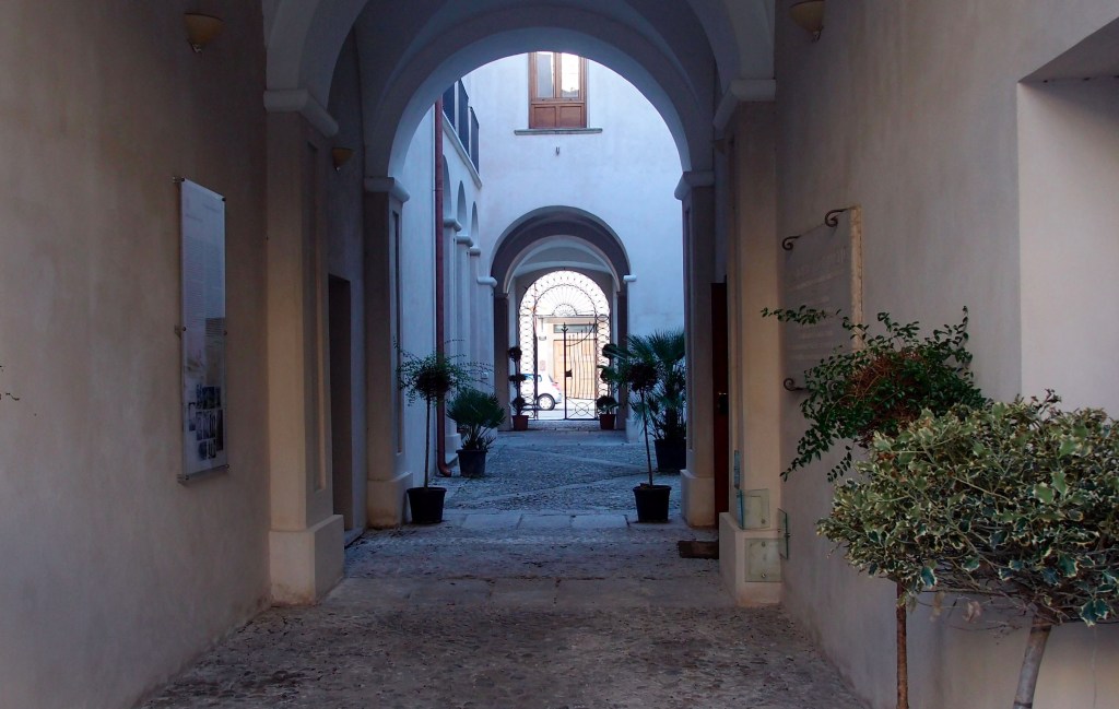 Salta l’inaugurazione del museo di&nbsp;Locri