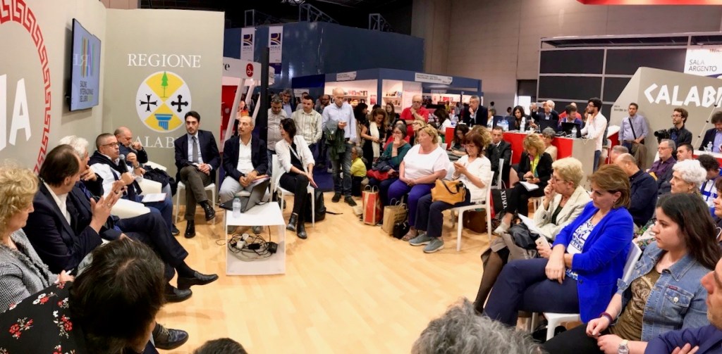 Gli scrittori di Calabria uniti al Salone del Libro di&nbsp;Torino