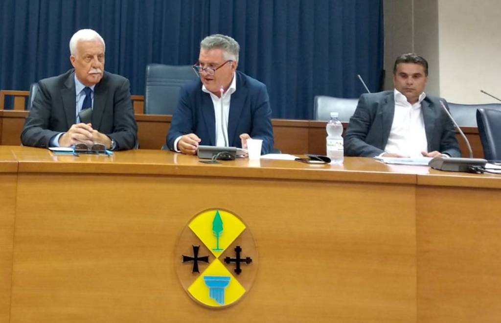 Consiglio regionale: Scalzo, Neri e Sergio vanno con il centrodestra e salutano&nbsp;Oliverio